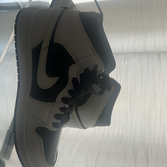 Brand New Air 1 Jordans Mid Split, no box but kept in a shoe box container